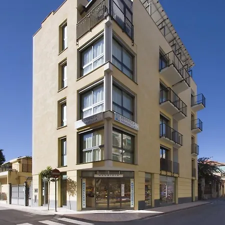 Lejlighedshotel Serenella 3*