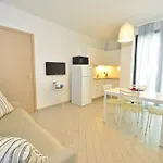 Aparthotel Serenella 3*