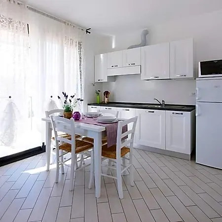 Aparthotel Serenella Diano Marina