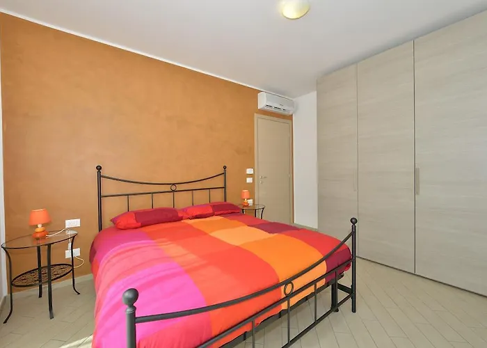 Aparthotel Residenza Serenella 3*